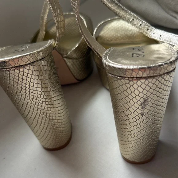 Stuart Weitzman Metallic Gold Platform Heels - Picture 5 of 5